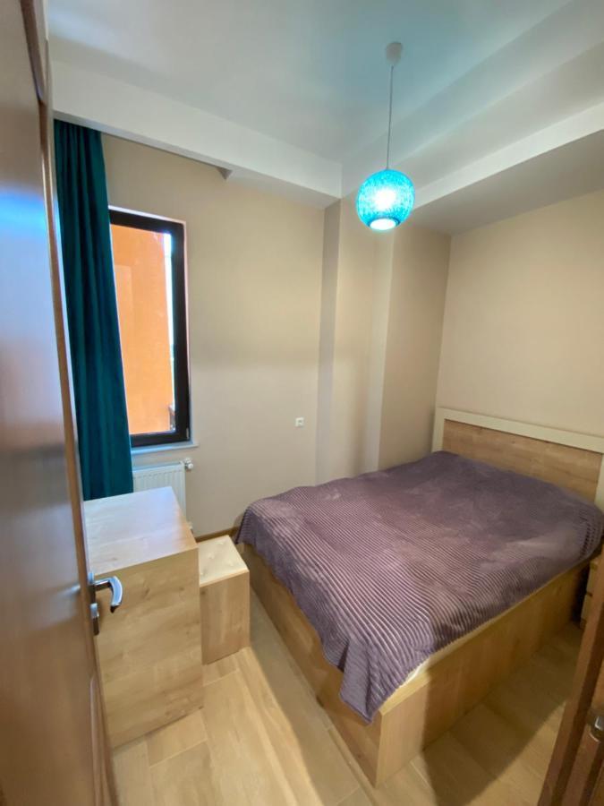 Lovely And Cozy Apartment! 쿠타이시 외부 사진